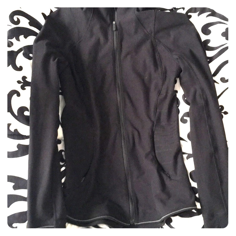 Lululemon black jacket